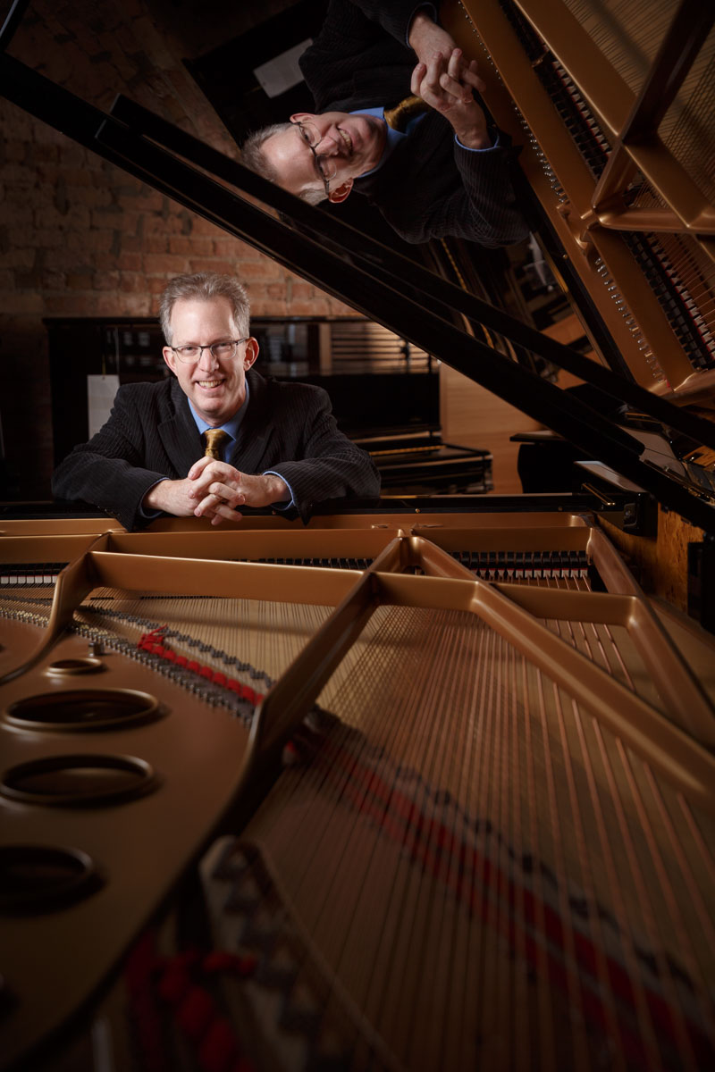Chicago newspaper portrait photographer John Gress captures Thomas Zoells of PianoForte