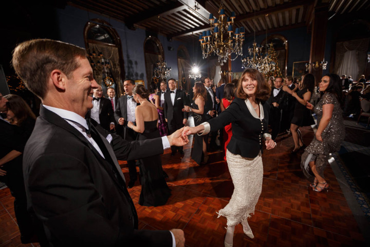 Chicago wedding photographer reception dancing
