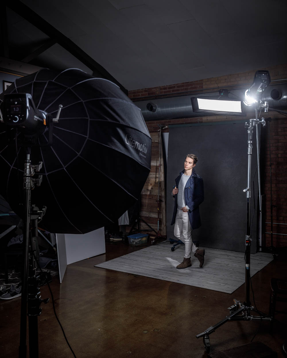 Behind the scenes with Erik during his headshot shoot in Chicago