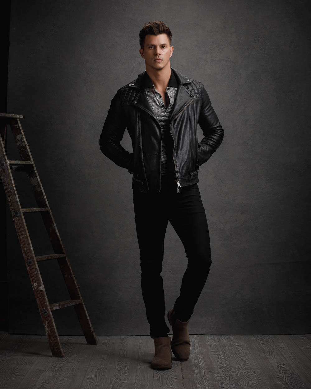 Full body portrait of Kenny in casual style for a model portfolio in Chicago