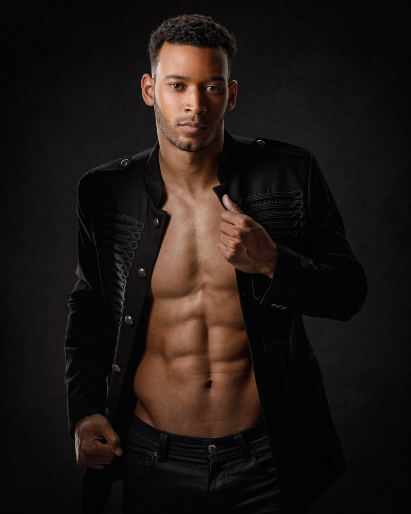 John Gress captures a dramatic portrait of Zane, a fitness model in Chicago