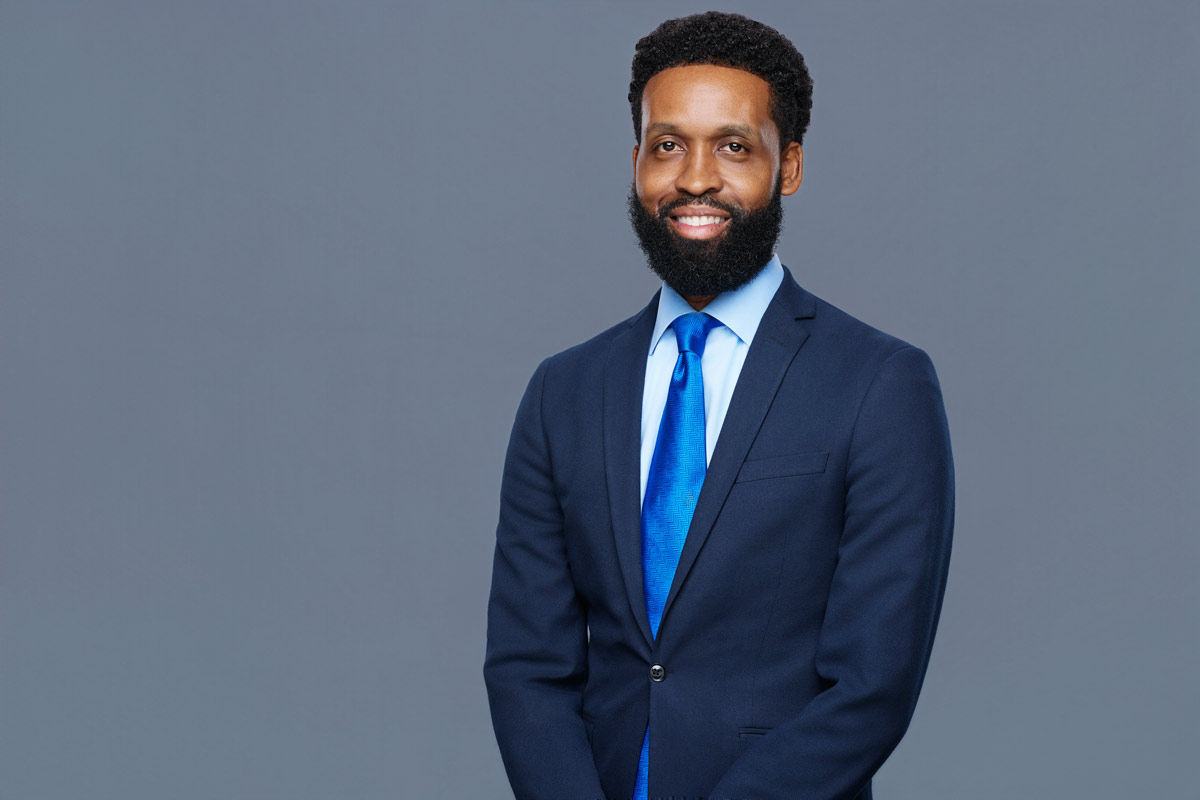Professional LinkedIn headshot Chicago clean background