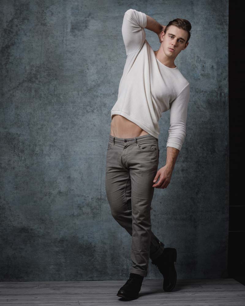 Striking a Pose: Finding the Perfect Male Model Portfolio Photographer